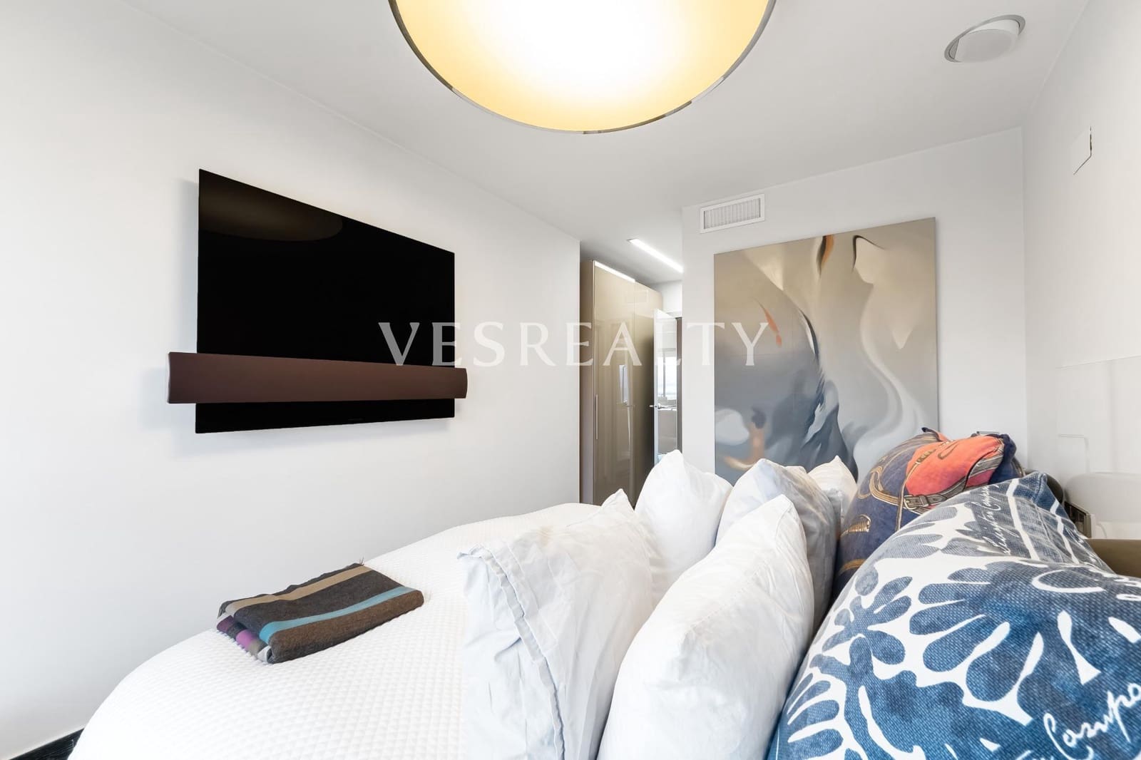 2 bedroom Flat for sale in Alicante / Alacant city with pool garage - € 600,000 (Ref: 8944835)