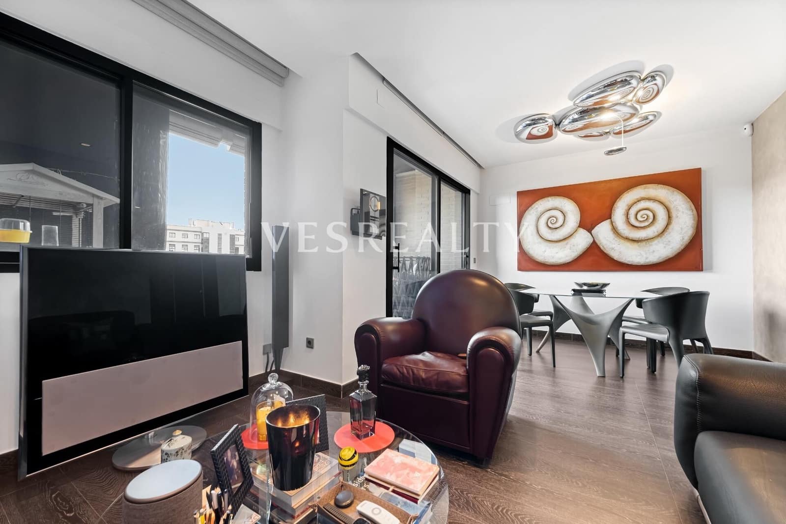 2 bedroom Flat for sale in Alicante / Alacant city with pool garage - € 600,000 (Ref: 8944835)