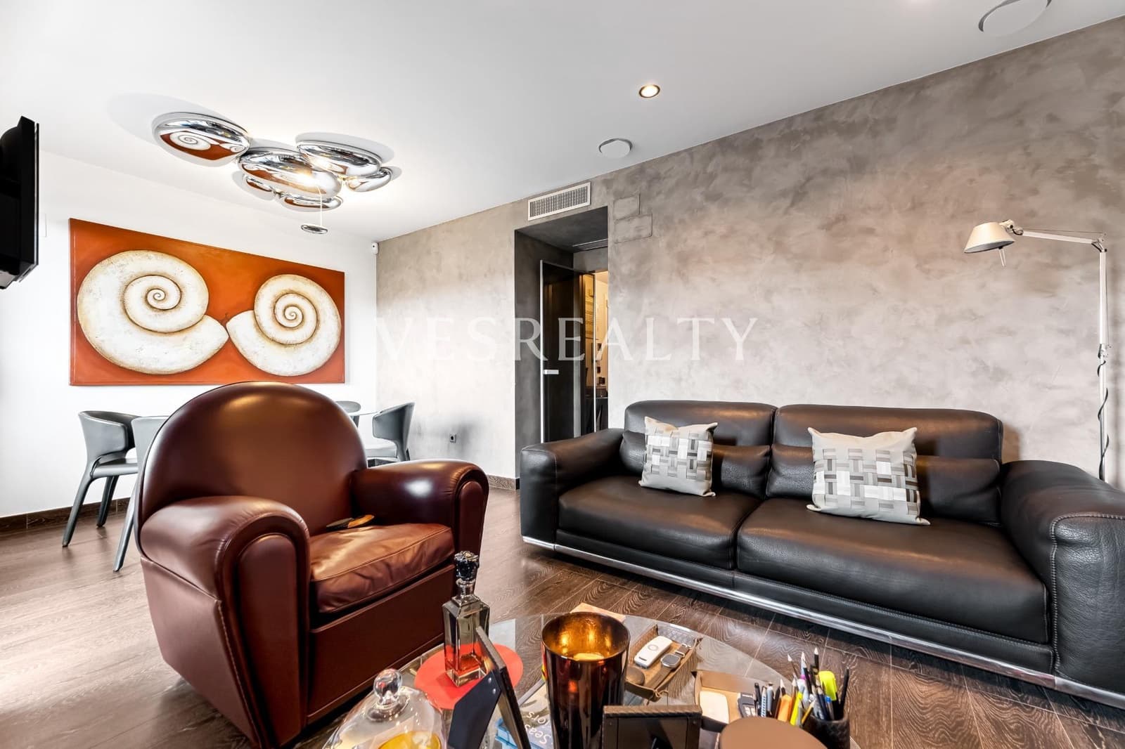 2 bedroom Flat for sale in Alicante / Alacant city with pool garage - € 600,000 (Ref: 8944835)