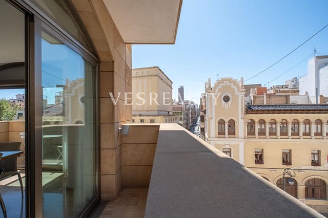 3 bedroom Flat for rent in Barrio del Centro, Alicante / Alacant city with garage - € 2,300 (Ref: 8951387)