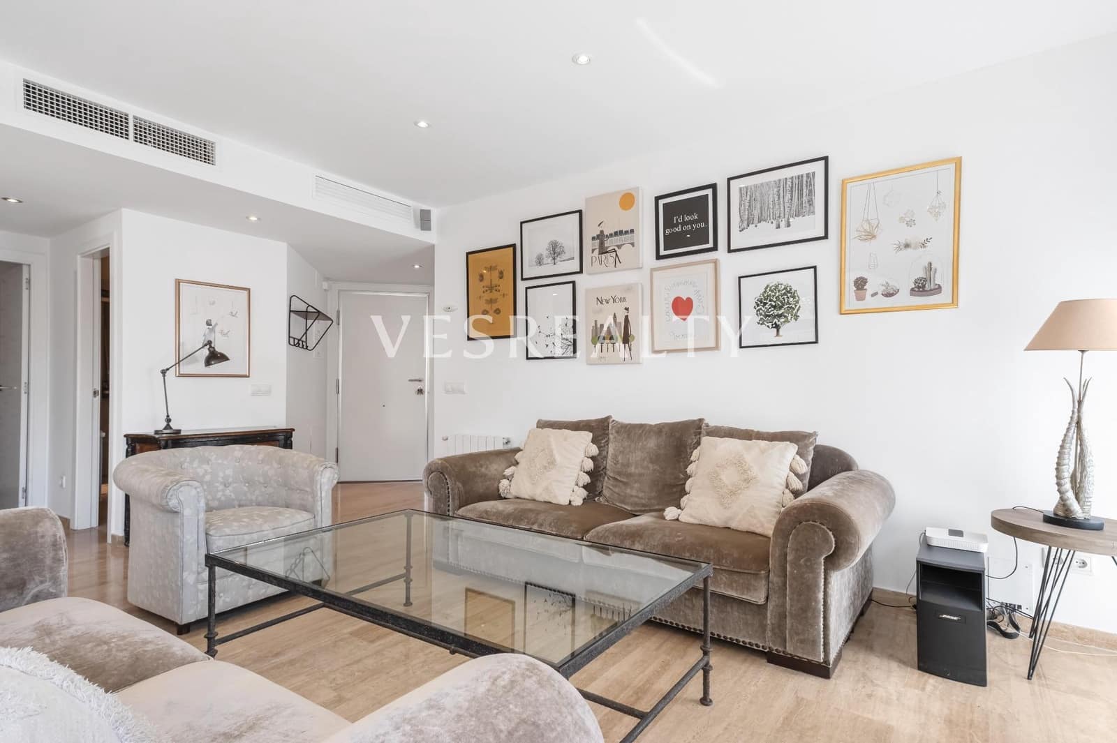 3 bedroom Flat for rent in Alicante / Alacant city with garage - € 2,300 (Ref: 8951387)
