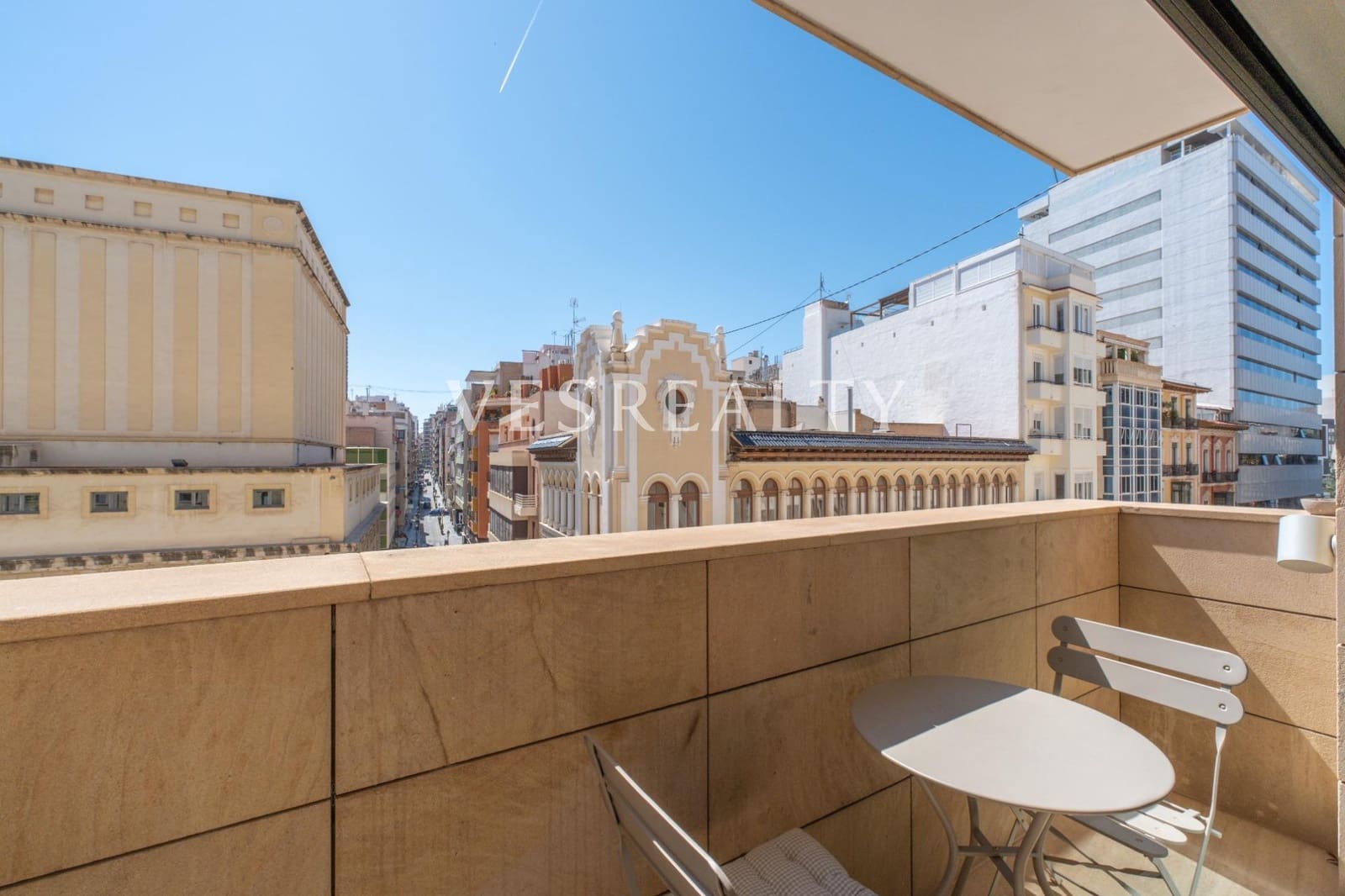 3 bedroom Flat for rent in Alicante / Alacant city with garage - € 2,300 (Ref: 8951387)