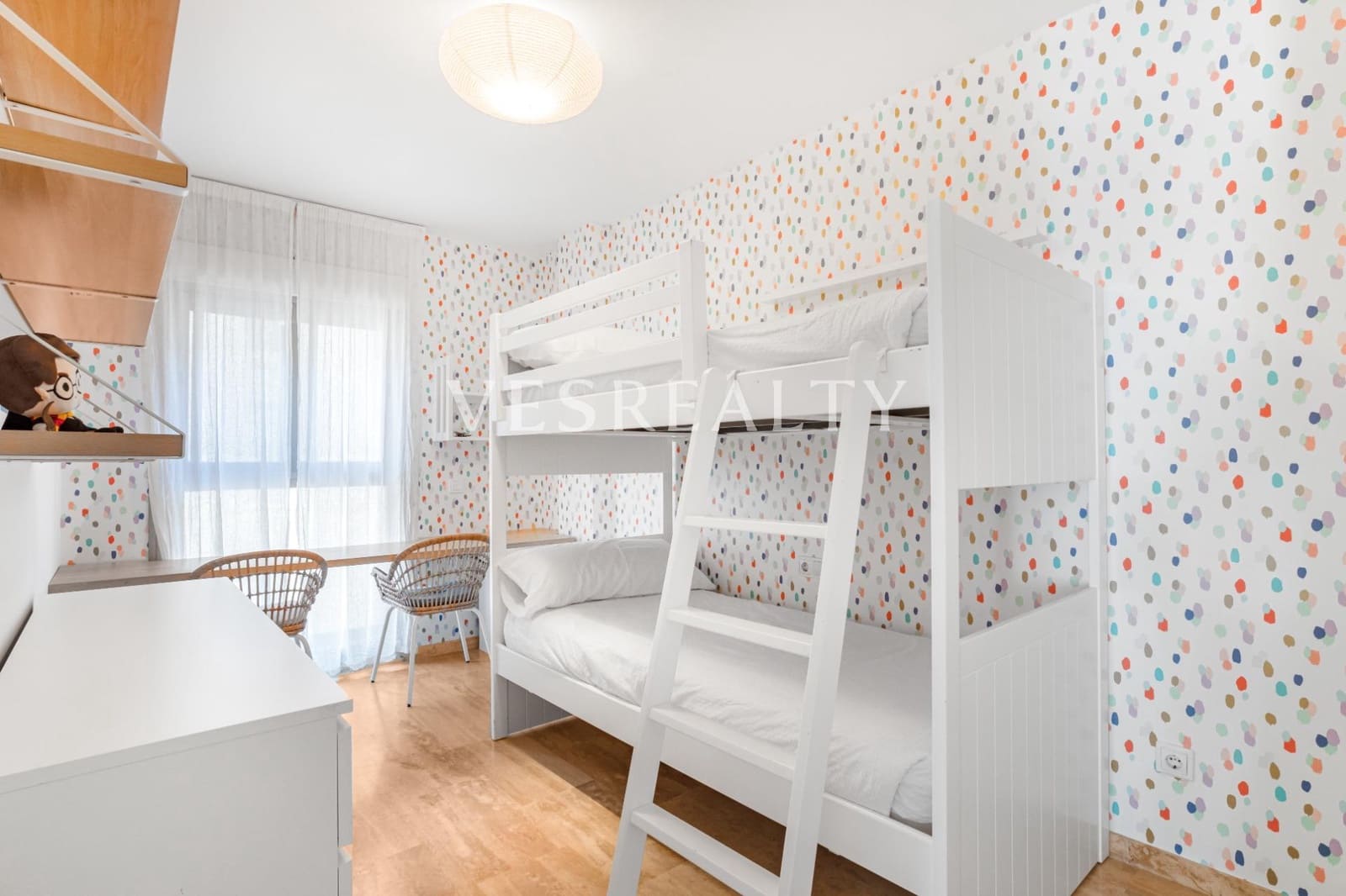 3 bedroom Flat for rent in Alicante / Alacant city with garage - € 2,300 (Ref: 8951387)