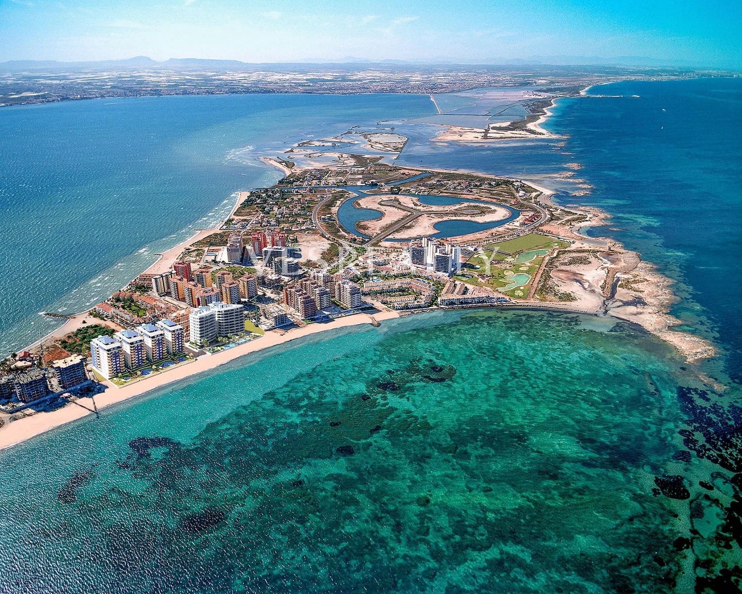 Piso de 1 habitación en La Manga del Mar Menor en venta con piscina garaje - 286.000 € (Ref: 8957318)