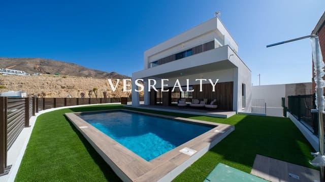 3 bedroom Villa for sale in Finestrat with pool - € 595,000 (Ref: 8982575)