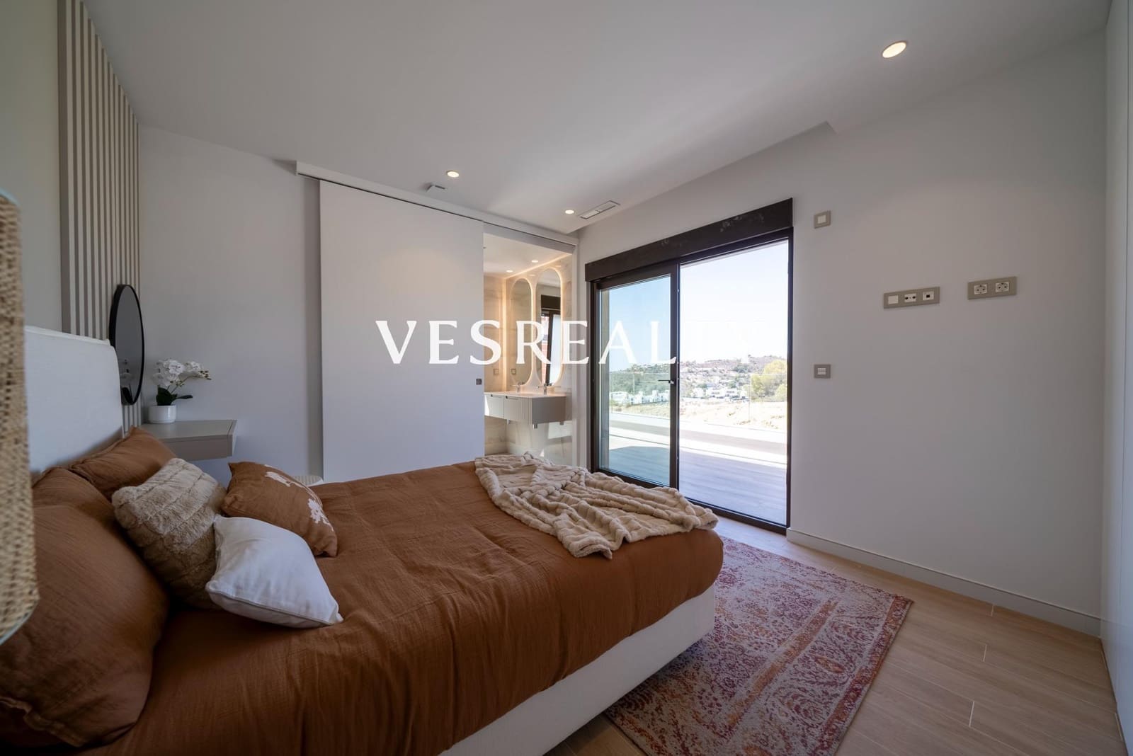 3 bedroom Villa for sale in Finestrat with pool - € 595,000 (Ref: 8982575)