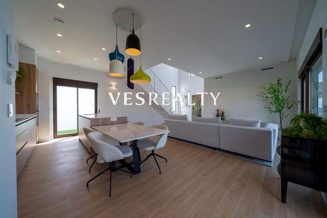 3 bedroom Villa for sale in Finestrat with pool - € 595,000 (Ref: 8982575)