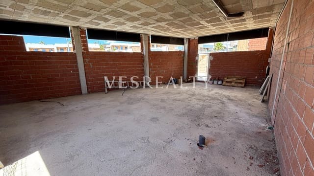 3 bedroom Business for sale in Finestrat with pool - € 330,000 (Ref: 9001313)