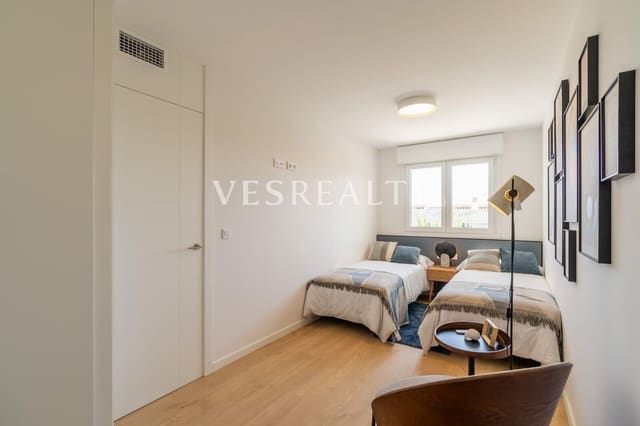 4 makuuhuone Huvila myytävänä paikassa La Nucia mukana uima-altaan - 575 000 € (Ref: 9003426)