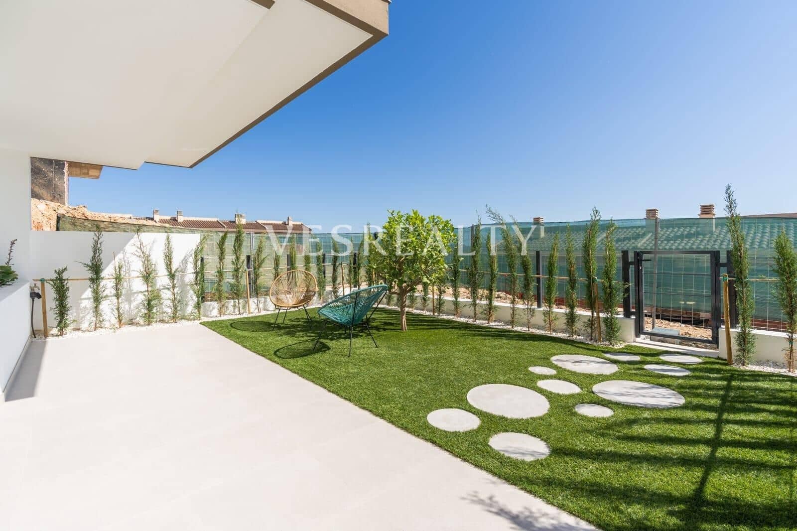 4 bedroom Villa for sale in La Nucia with pool - € 575,000 (Ref: 9003426)