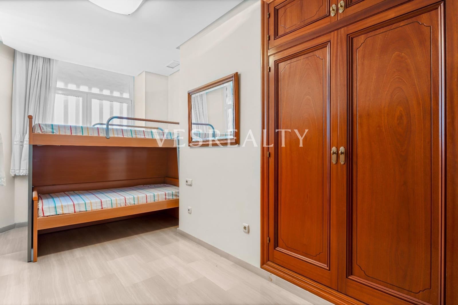 7 sypialnia Penthouse do wynajęcia w Playa de San Juan z basenem - 5 000 € (Ref: 9012301)