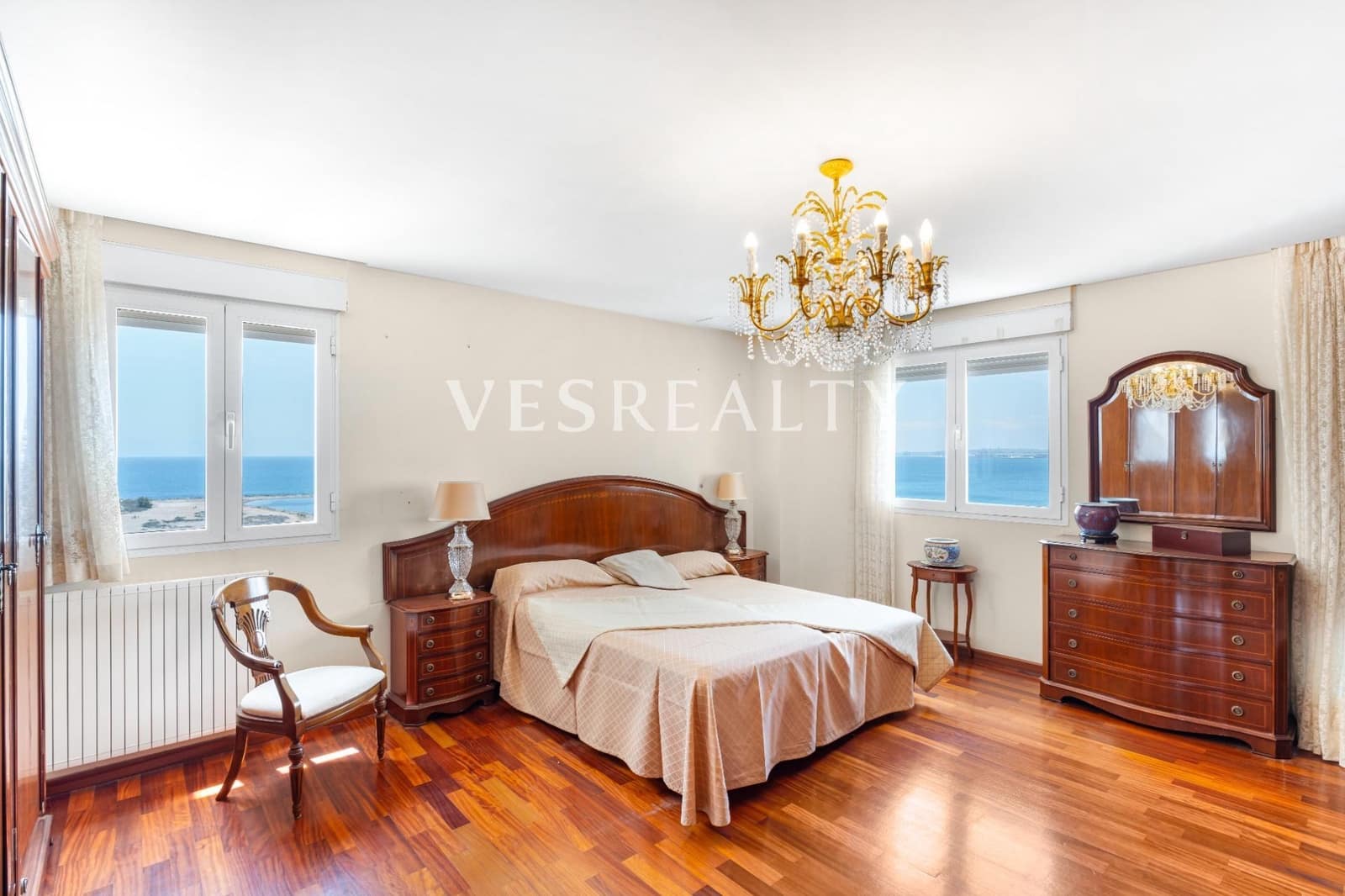 7 sypialnia Penthouse do wynajęcia w Playa de San Juan z basenem - 5 000 € (Ref: 9012301)