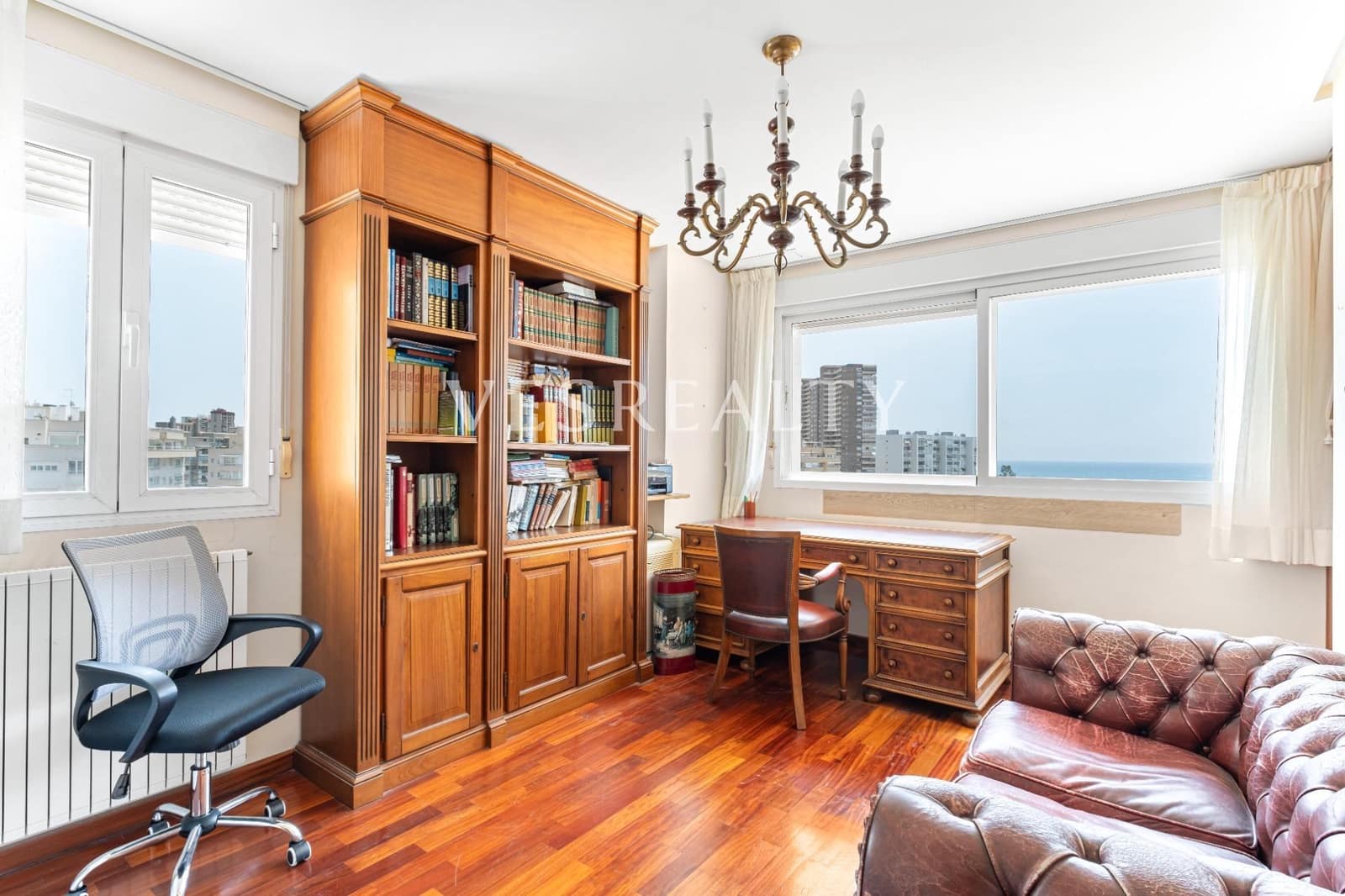 7 sypialnia Penthouse do wynajęcia w Playa de San Juan z basenem - 5 000 € (Ref: 9012301)