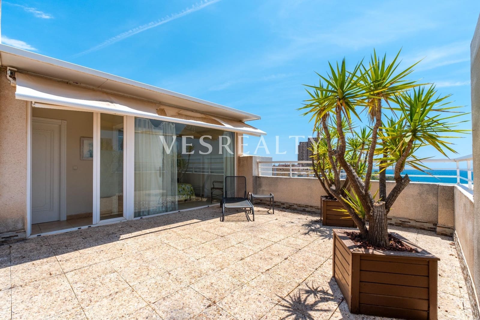 7 sypialnia Penthouse do wynajęcia w Playa de San Juan z basenem - 5 000 € (Ref: 9012301)