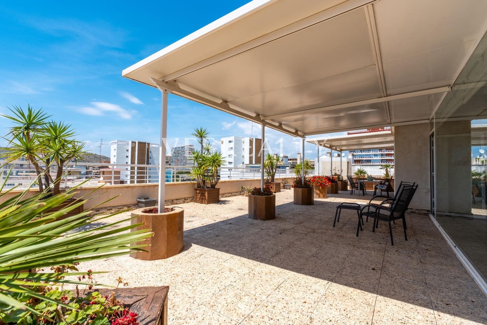 7 sypialnia Penthouse do wynajęcia w Playa de San Juan z basenem - 5 000 € (Ref: 9012301)