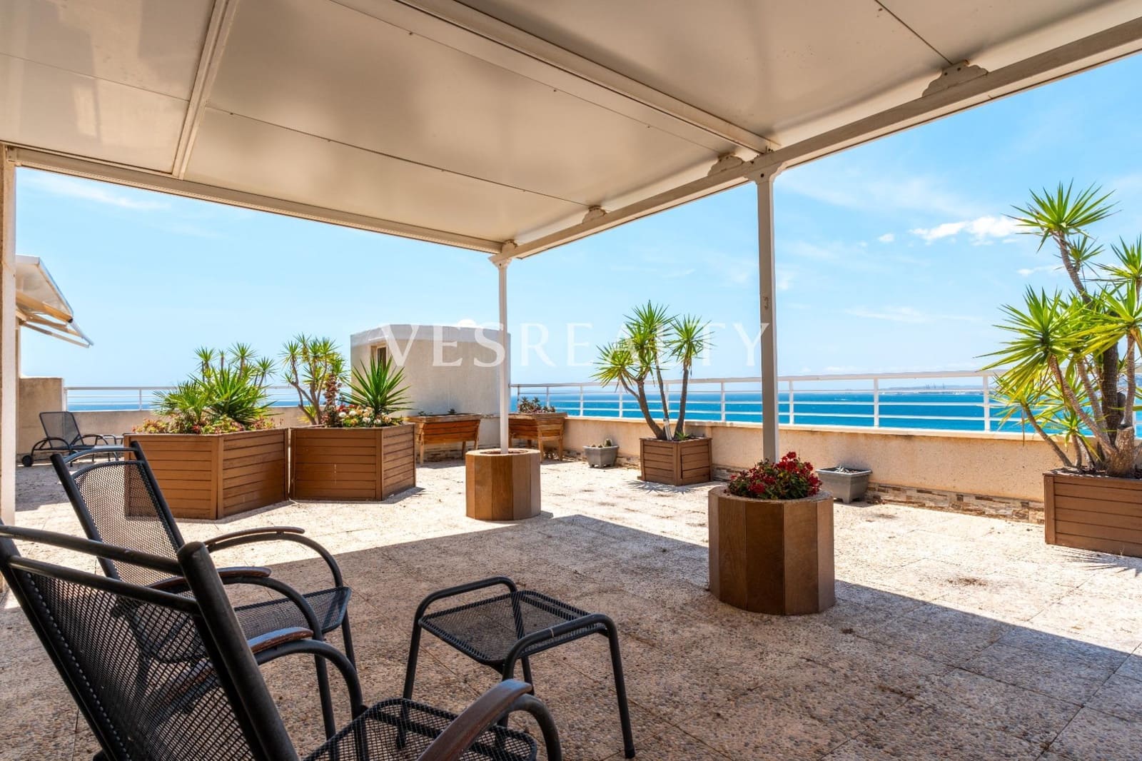 7 sypialnia Penthouse do wynajęcia w Playa de San Juan z basenem - 5 000 € (Ref: 9012301)