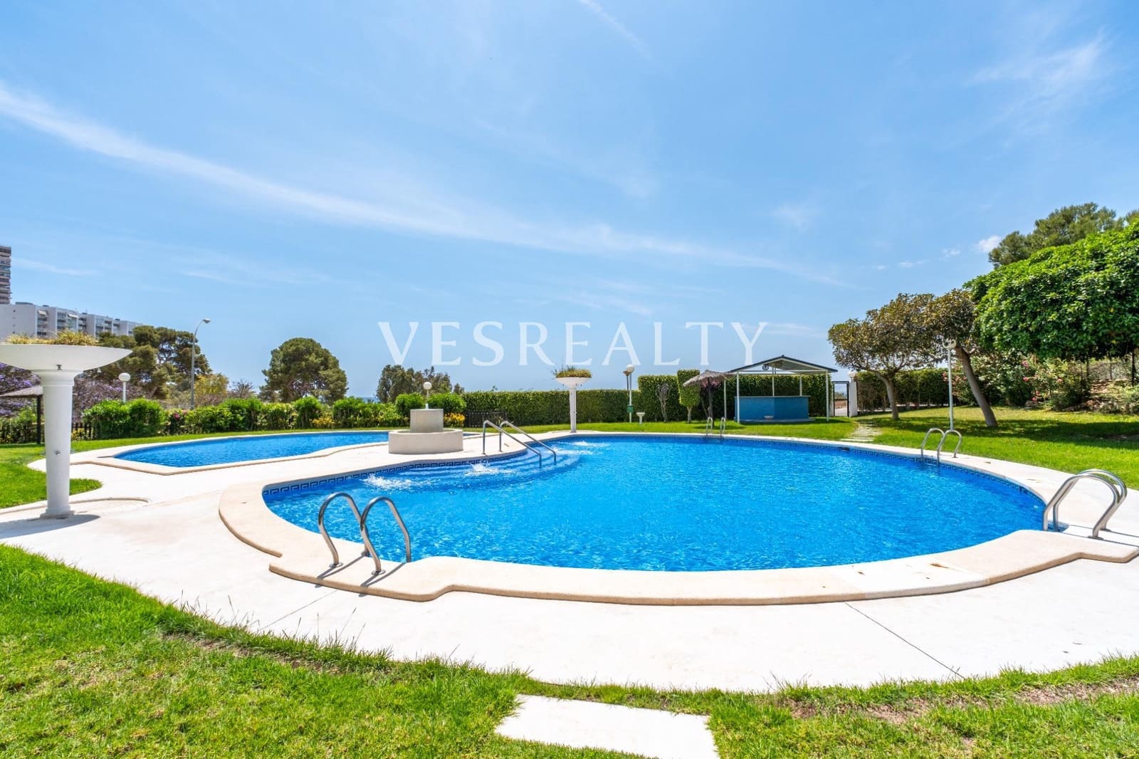 7 sypialnia Penthouse do wynajęcia w Playa de San Juan z basenem - 5 000 € (Ref: 9012301)