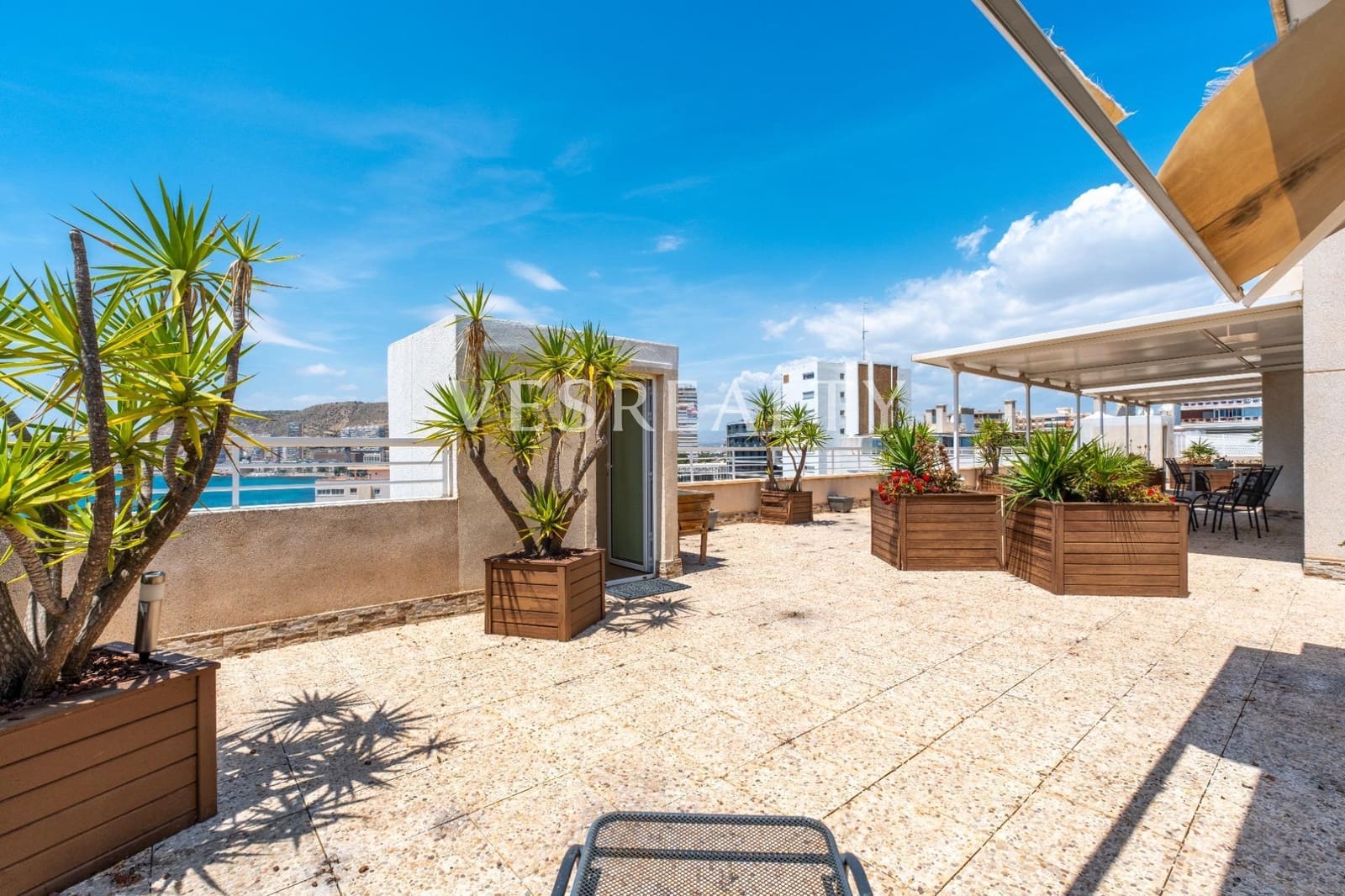 7 sypialnia Penthouse do wynajęcia w Playa de San Juan z basenem - 5 000 € (Ref: 9012301)