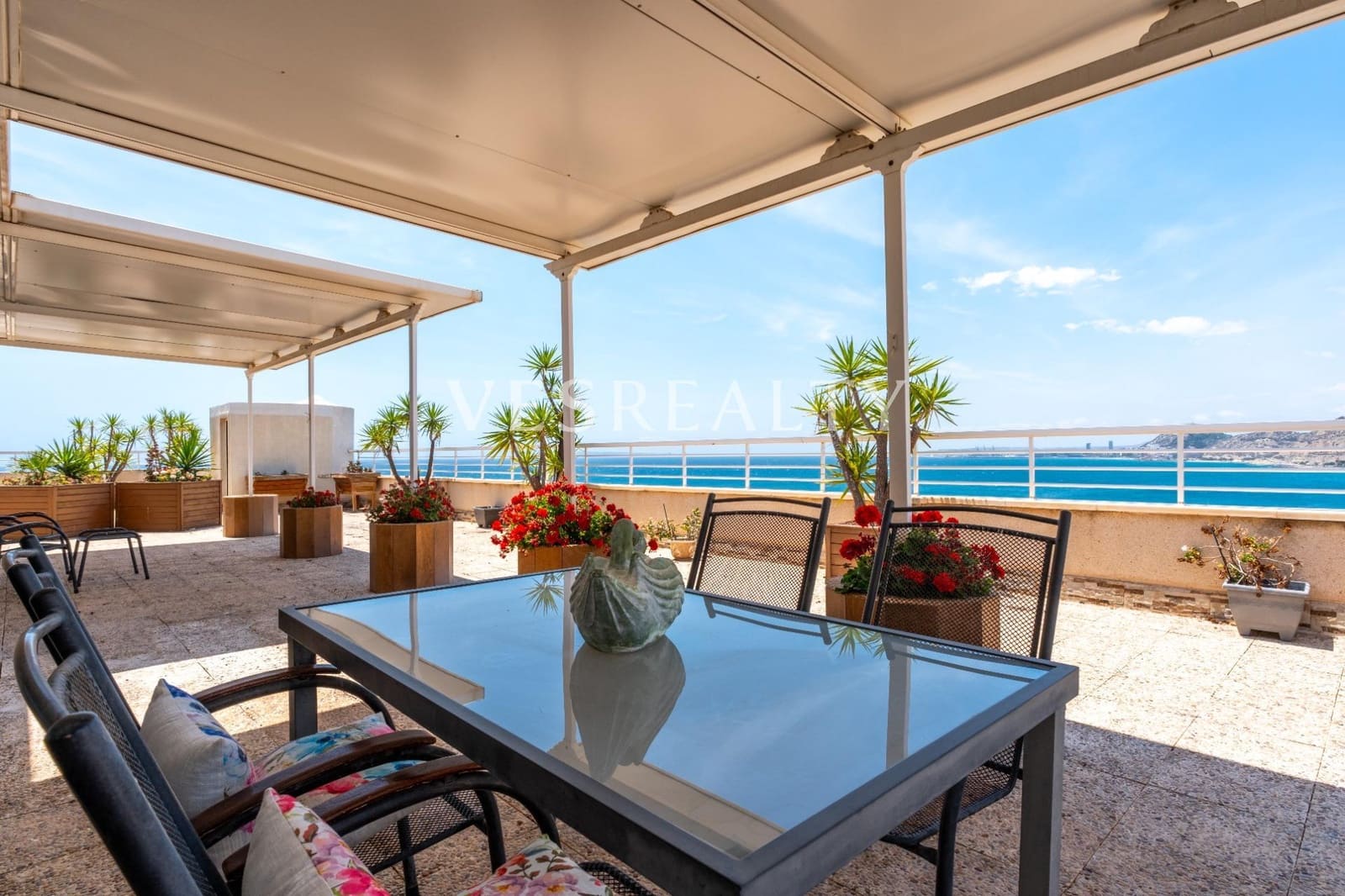 7 sypialnia Penthouse do wynajęcia w Playa de San Juan z basenem - 5 000 € (Ref: 9012301)