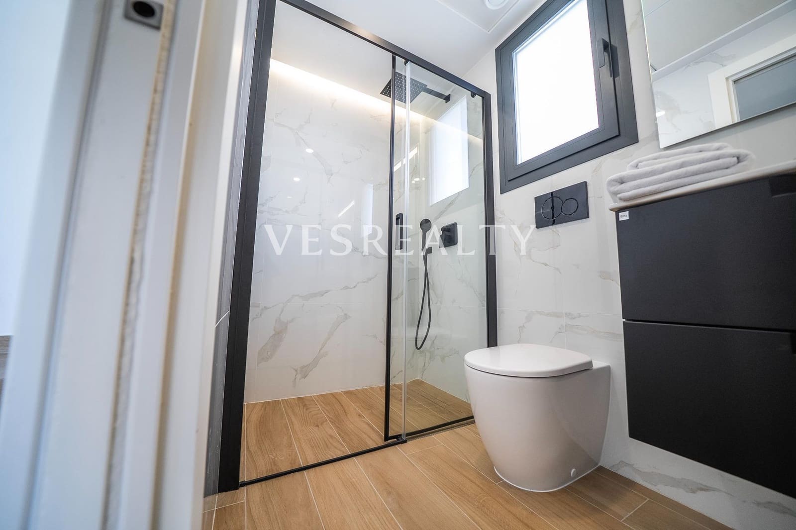 3 makuuhuone Paritalo myytävänä paikassa Algorfa mukana uima-altaan - 495 000 € (Ref: 9029793)