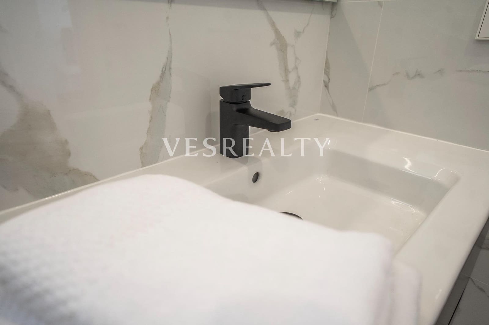 3 makuuhuone Paritalo myytävänä paikassa Algorfa mukana uima-altaan - 495 000 € (Ref: 9029793)