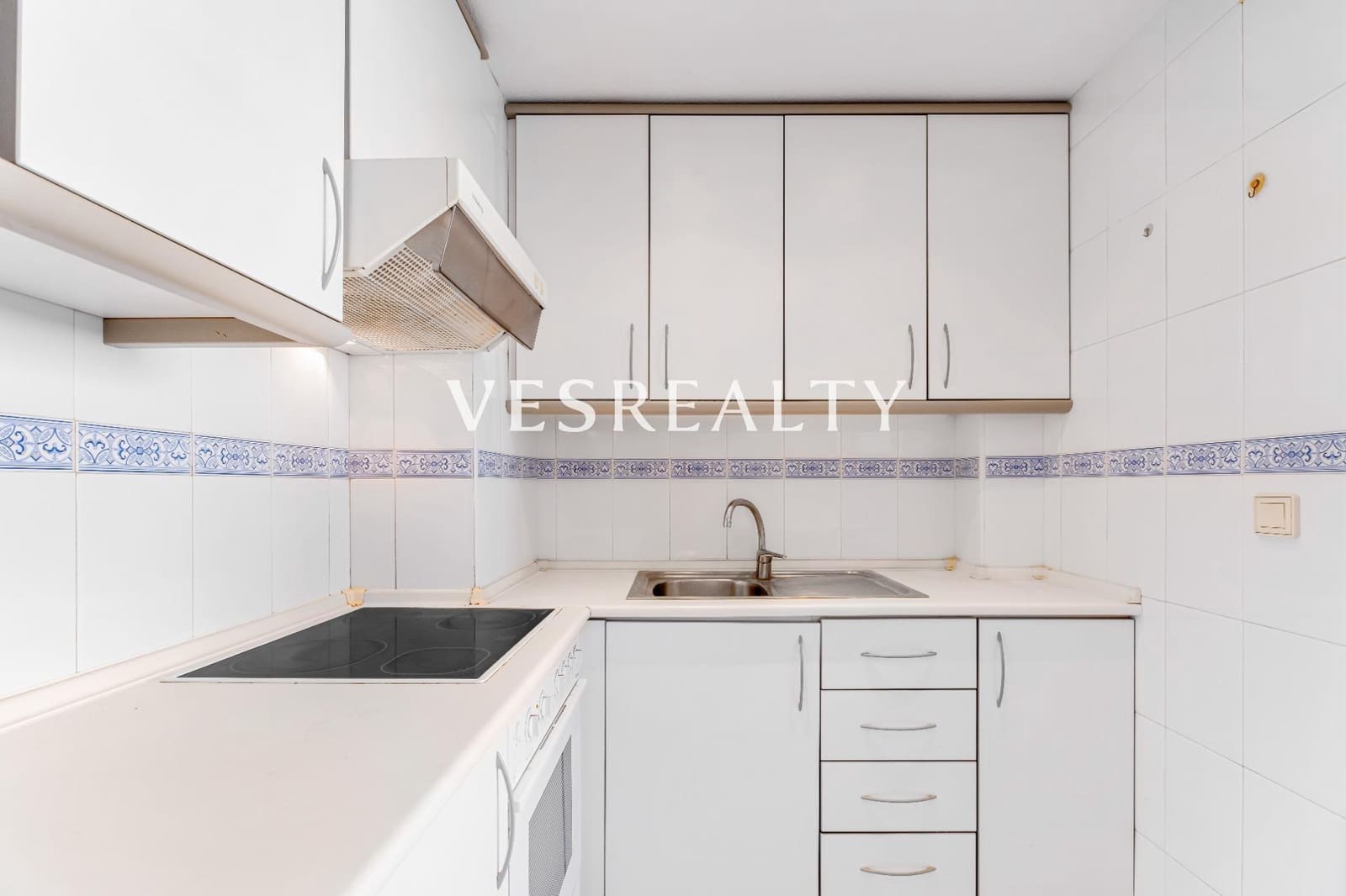 1 soverom Leilighet til salgs i Playa de San Juan med svømmebasseng - € 300 000 (Ref: 9073574)