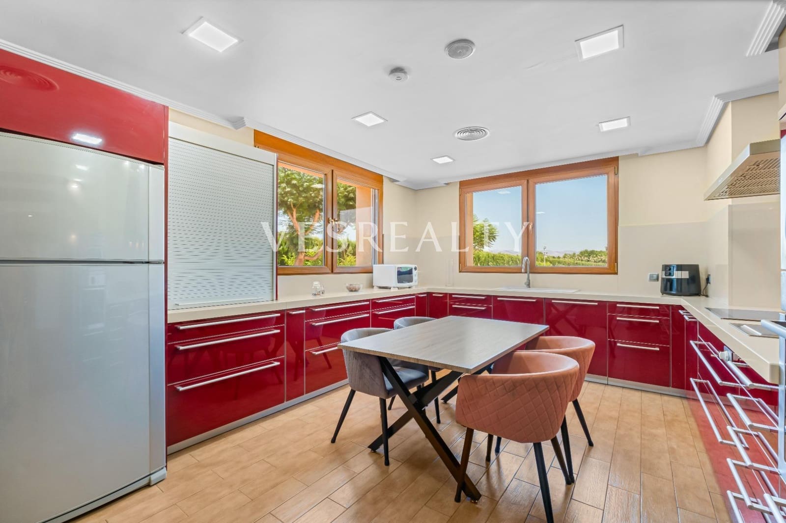 5 makuuhuone Huvila myytävänä paikassa Aspe mukana uima-altaan - 850 000 € (Ref: 9108926)