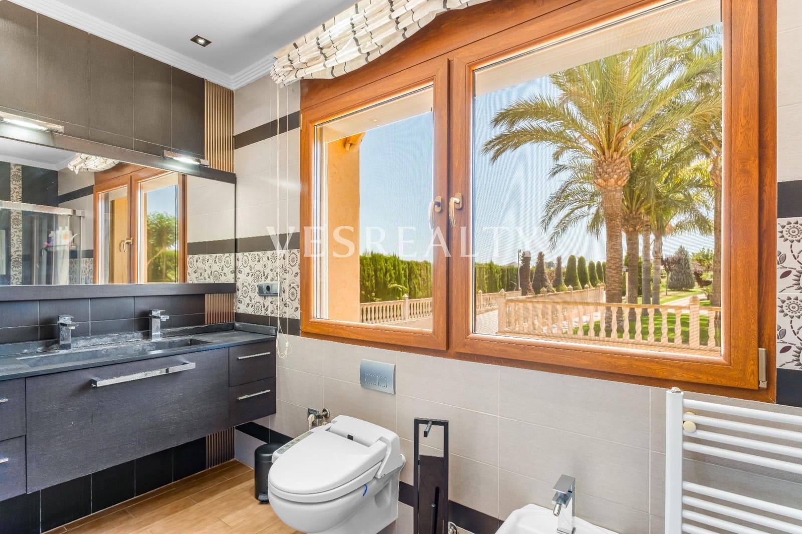 5 makuuhuone Huvila myytävänä paikassa Aspe mukana uima-altaan - 850 000 € (Ref: 9108926)