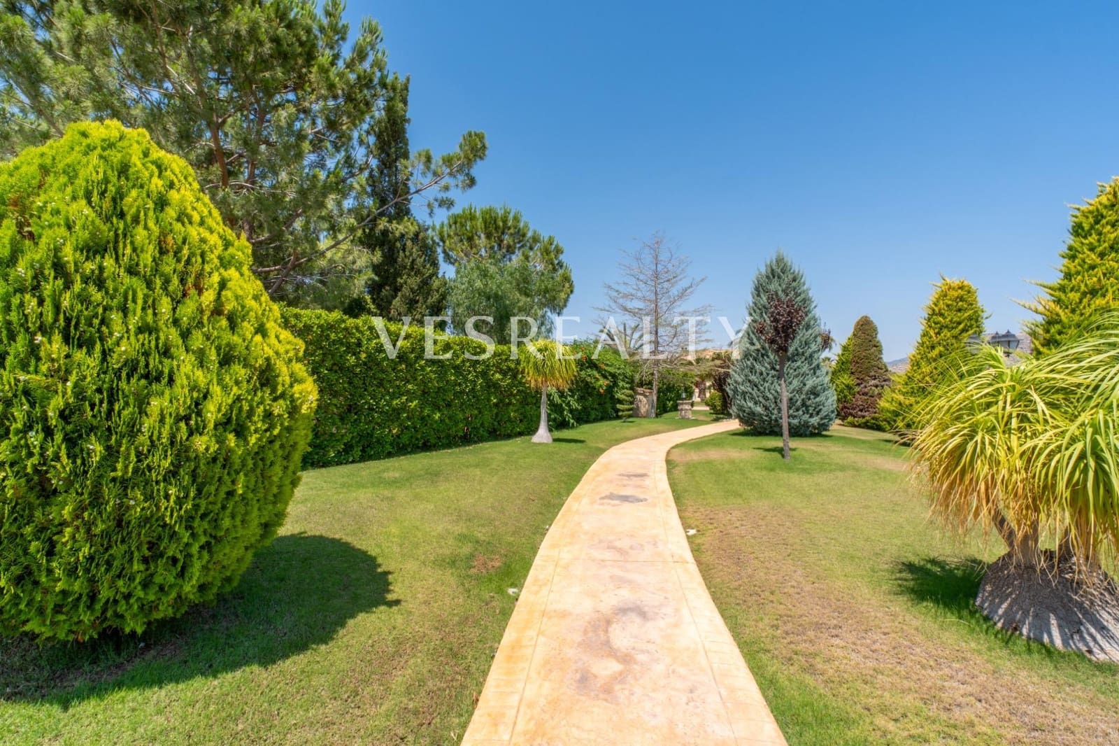 5 makuuhuone Huvila myytävänä paikassa Aspe mukana uima-altaan - 850 000 € (Ref: 9108926)