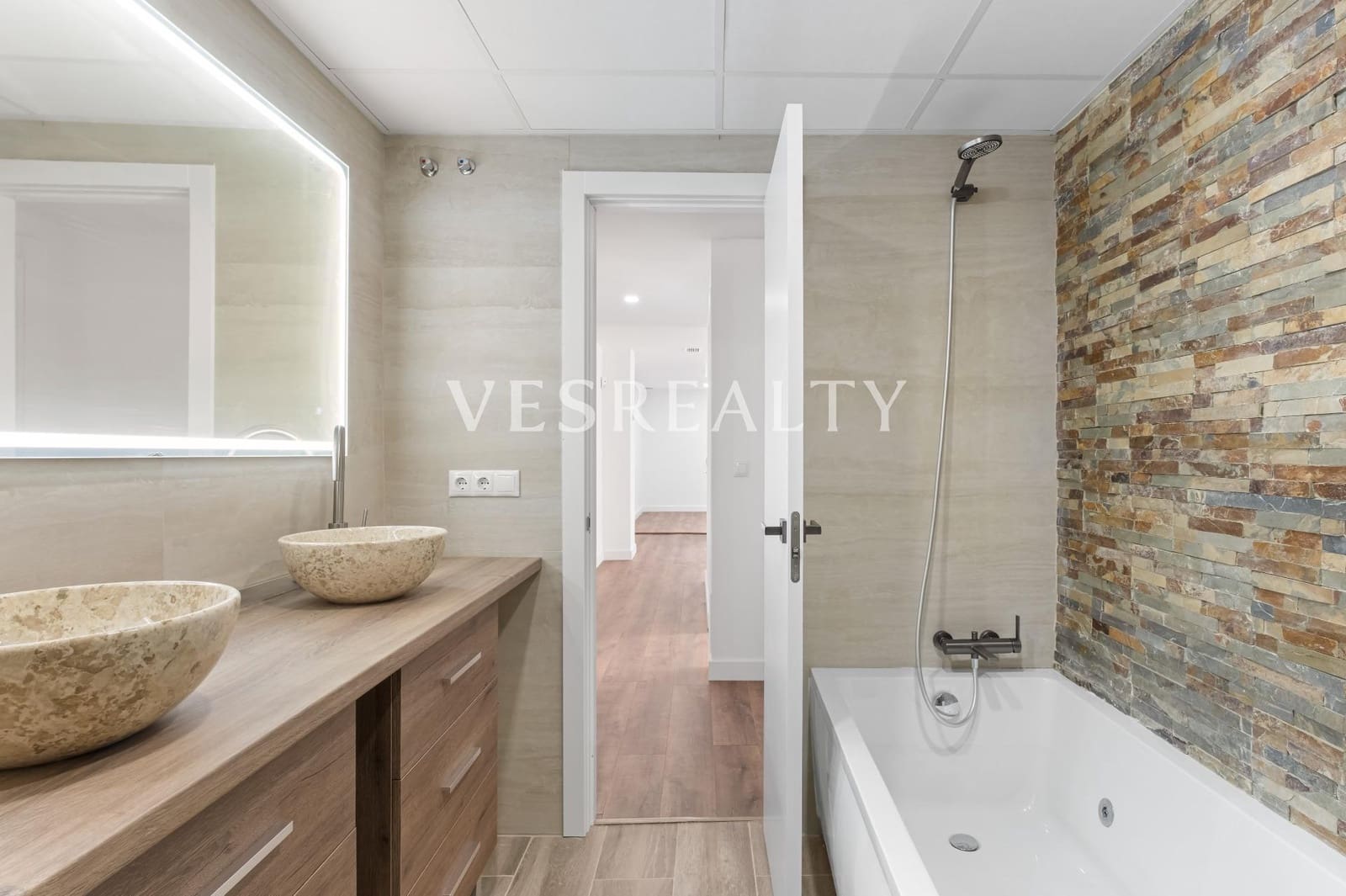 2 soveværelse Penthouse til salg i Alicante by - € 395.000 (Ref: 9108927)