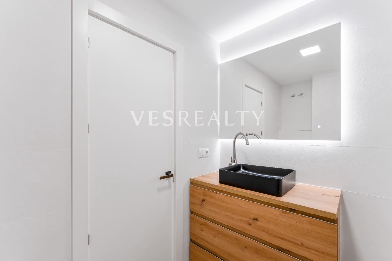 2 soveværelse Penthouse til salg i Alicante by - € 395.000 (Ref: 9108927)