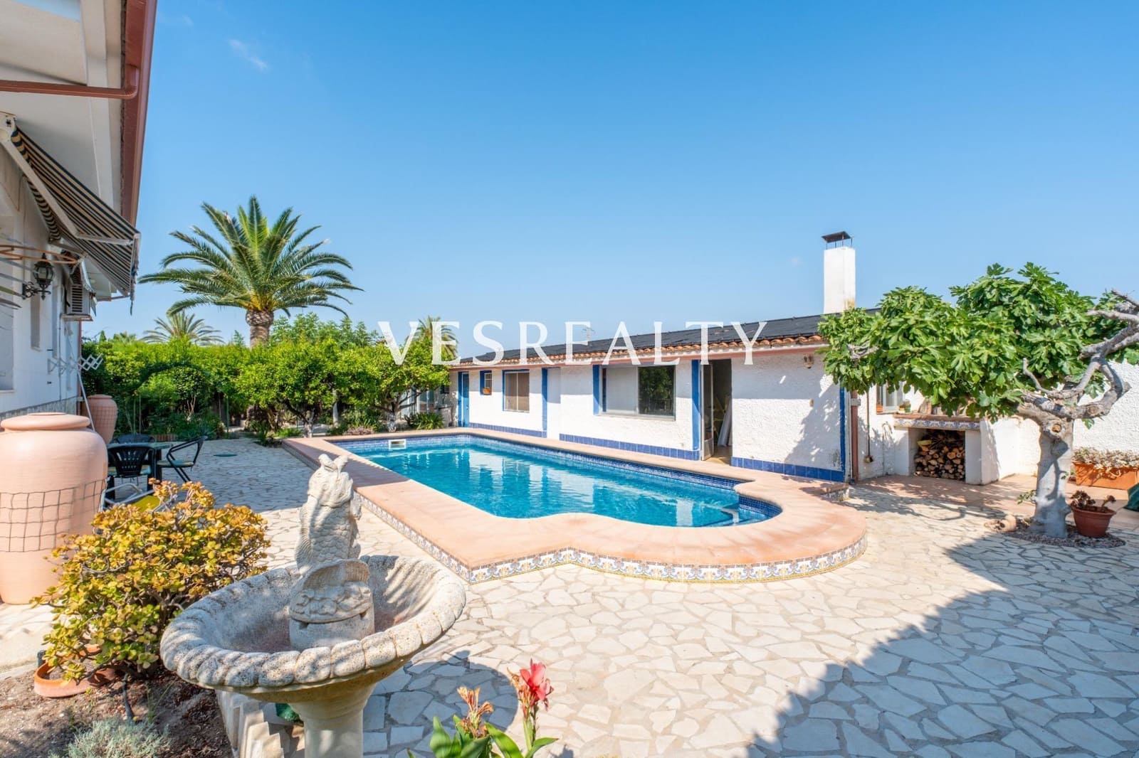 4 bedroom Villa for sale in San Juan de Alicante / Sant Joan d'Alacant with garage - € 950,000 (Ref: 9112532)