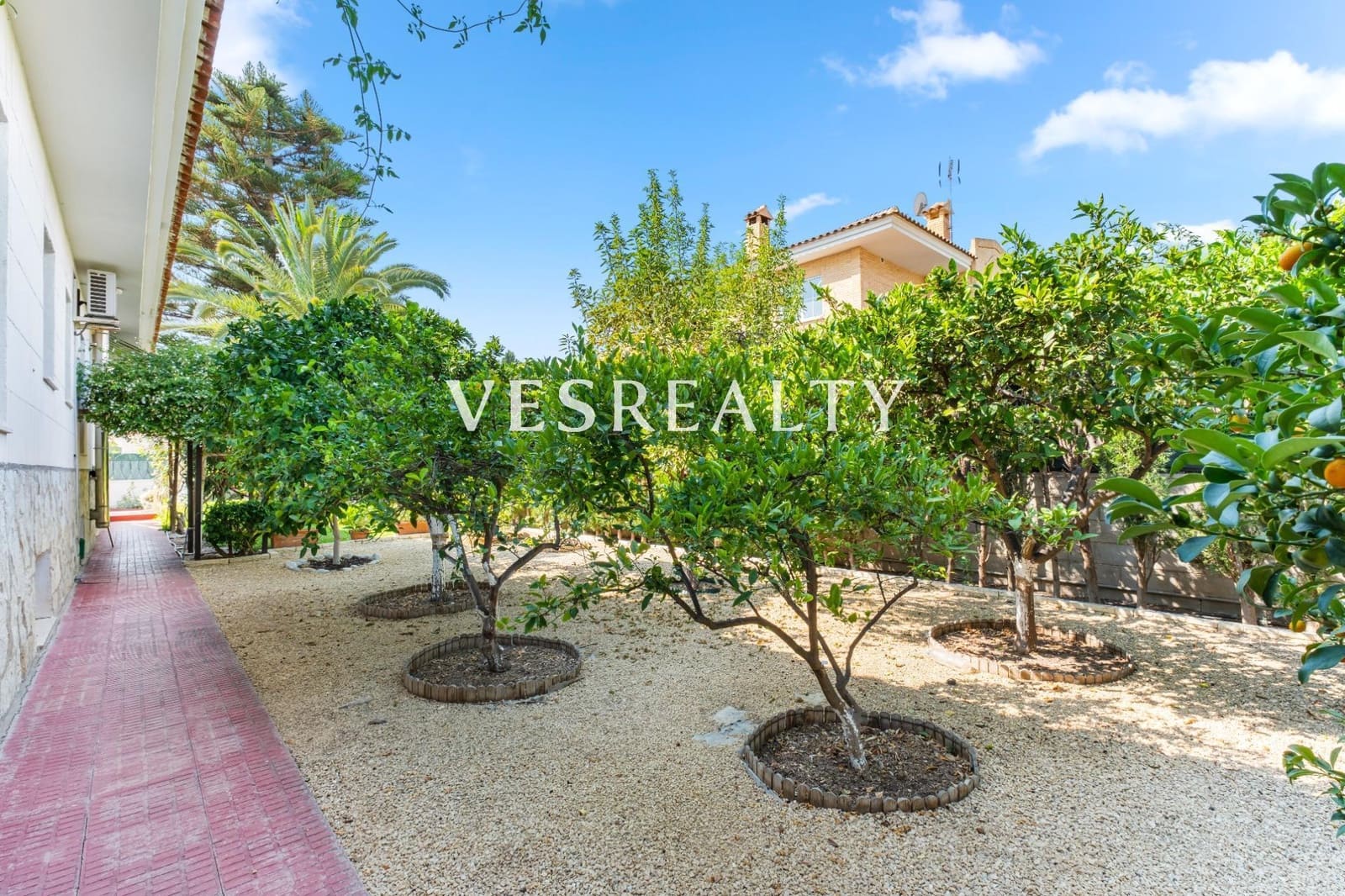 4 bedroom Villa for sale in San Juan de Alicante / Sant Joan d'Alacant with garage - € 950,000 (Ref: 9112532)