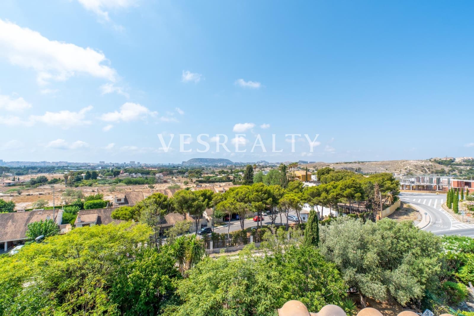 6 Zimmer Bungalow zu verkaufen in San Juan de Alicante / Sant Joan d'Alacant - 450.000 € (Ref: 9112533)