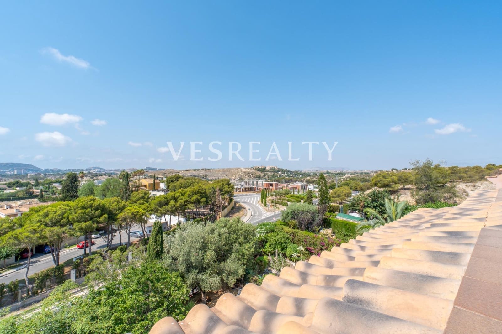 6 Zimmer Bungalow zu verkaufen in San Juan de Alicante / Sant Joan d'Alacant - 450.000 € (Ref: 9112533)