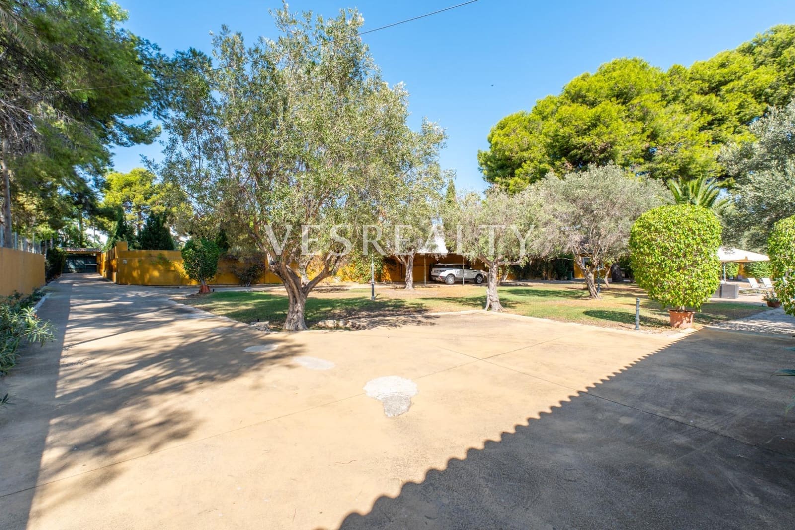 5 soveværelse Villa til salg i Alicante by - € 2.200.000 (Ref: 9255191)