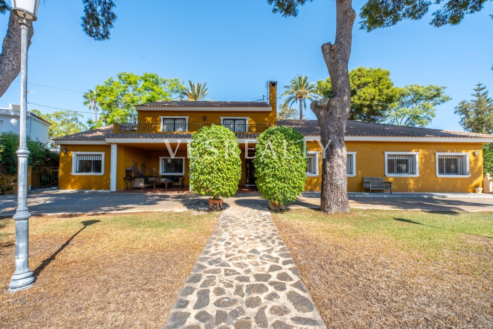 5 soveværelse Villa til salg i Alicante by - € 2.200.000 (Ref: 9255191)