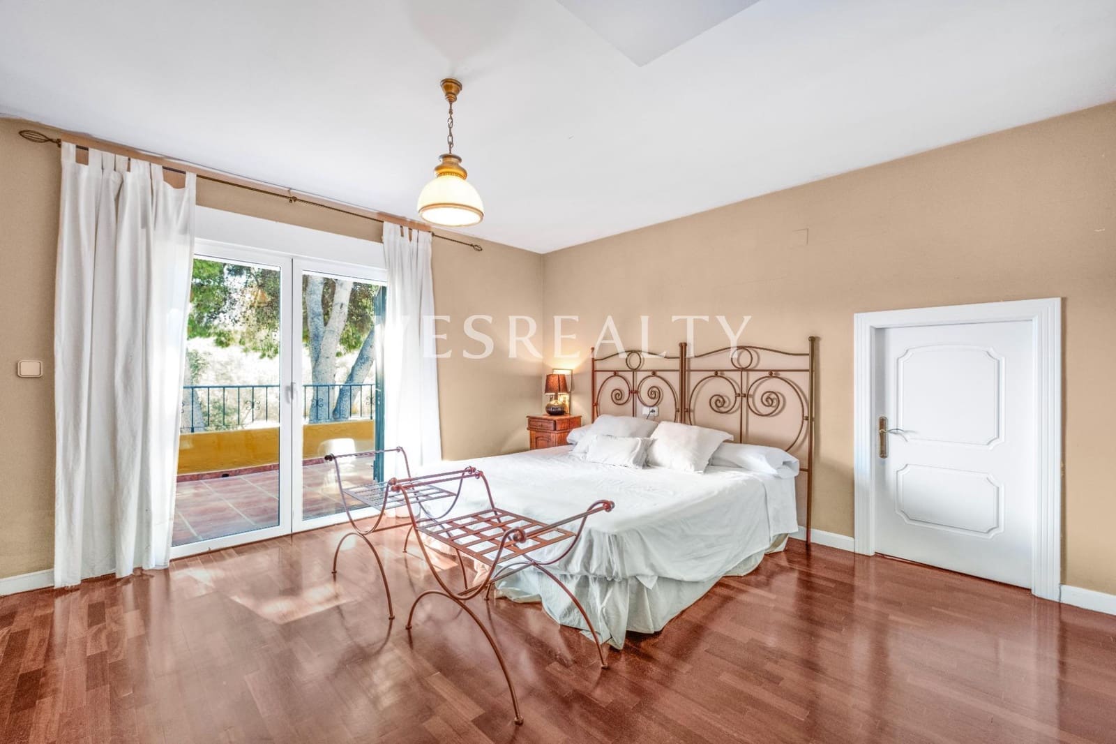 5 soveværelse Villa til salg i Alicante by - € 2.200.000 (Ref: 9255191)