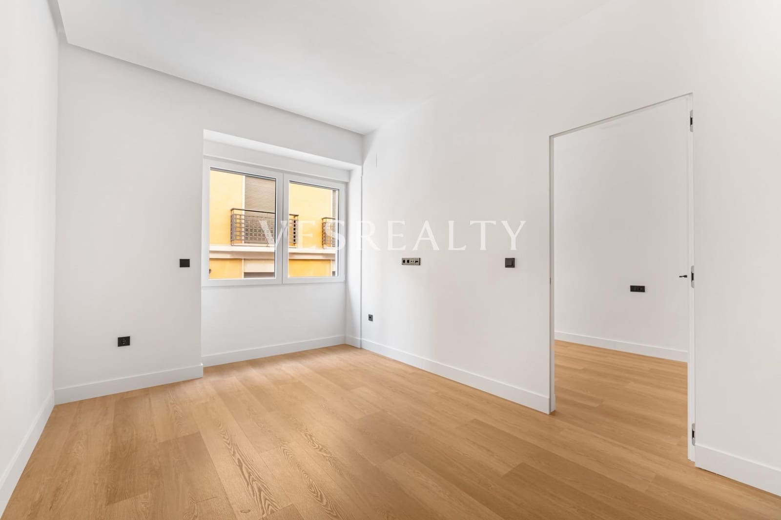 2 soveværelse Lejlighed til salg i Alicante by med garage - € 295.000 (Ref: 9272480)