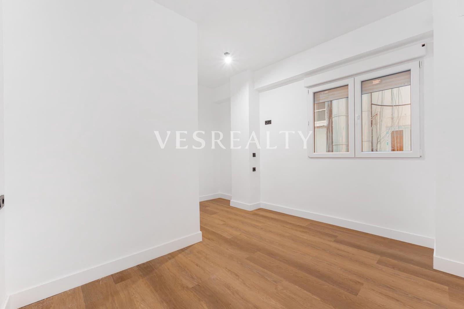 2 soveværelse Lejlighed til salg i Alicante by med garage - € 295.000 (Ref: 9272480)