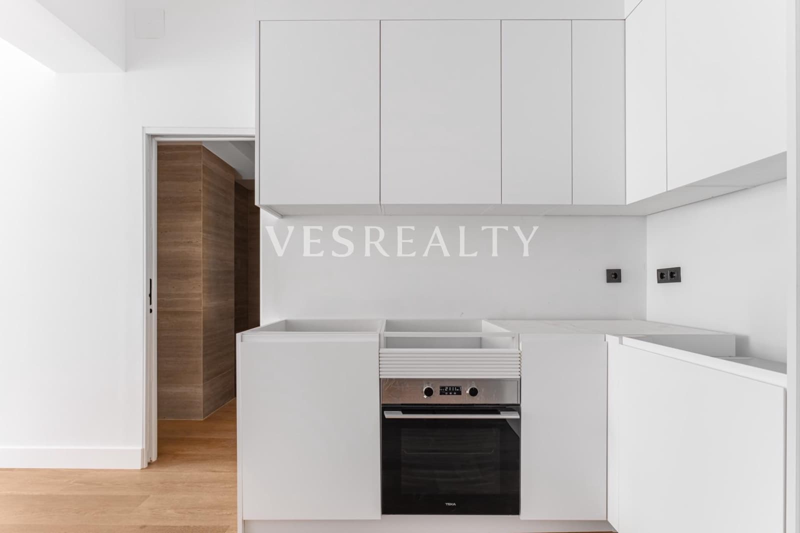 2 soveværelse Lejlighed til salg i Alicante by med garage - € 295.000 (Ref: 9272480)