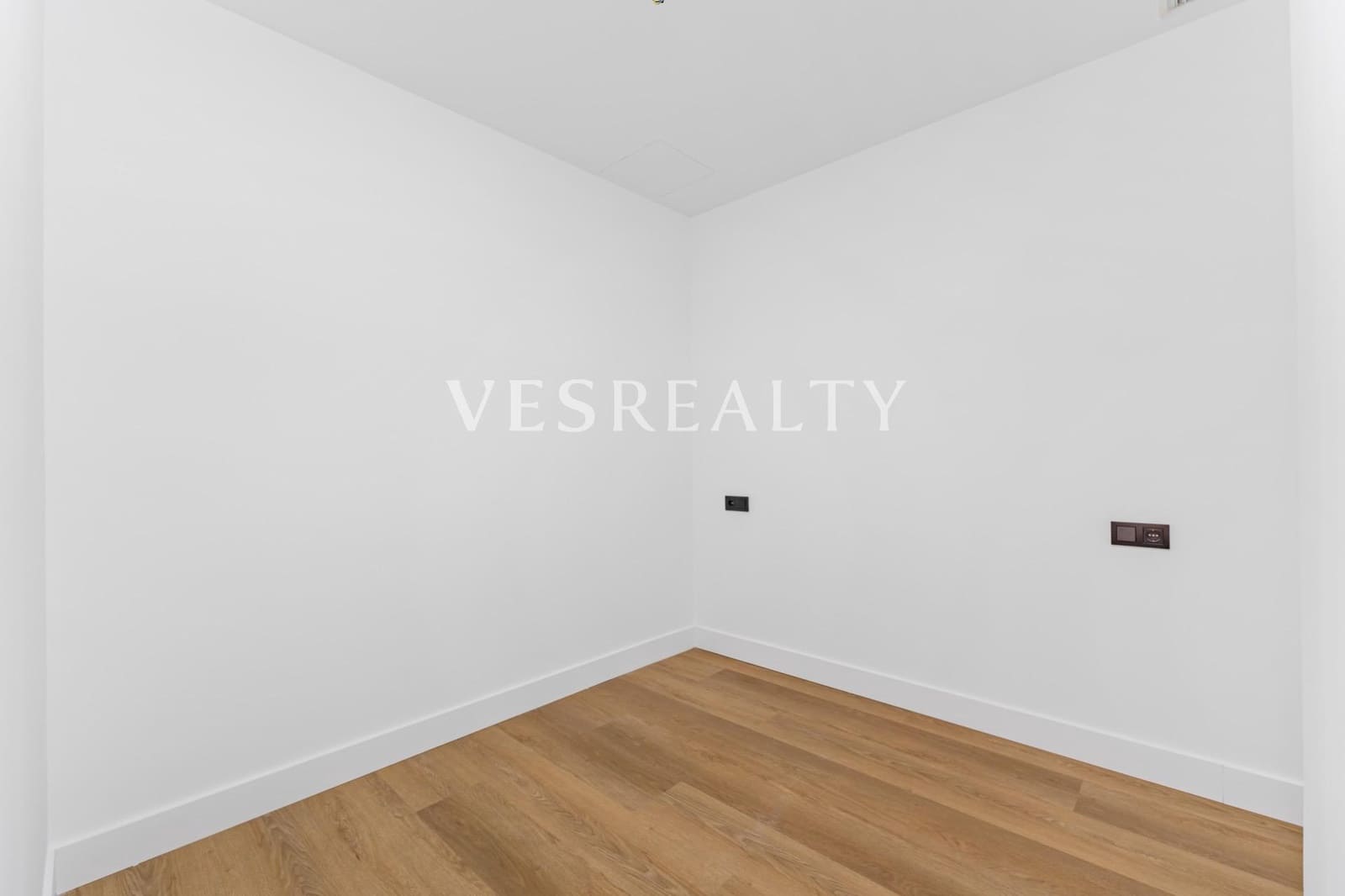 2 soveværelse Lejlighed til salg i Alicante by med garage - € 295.000 (Ref: 9272480)