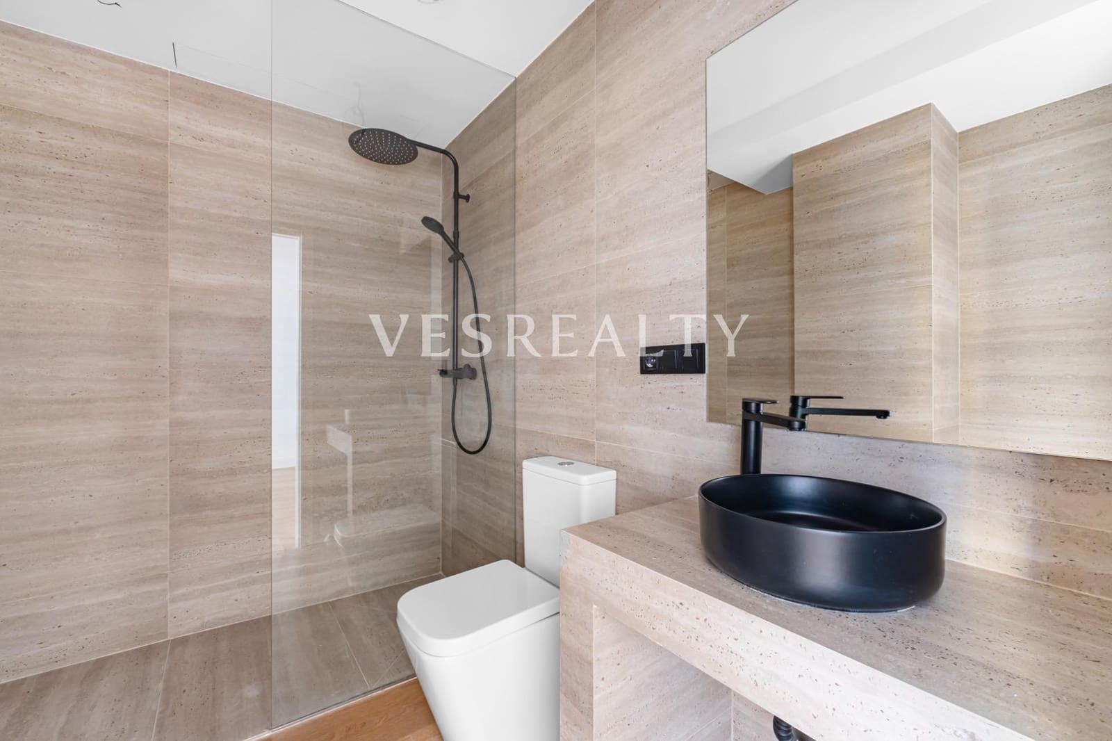 2 soveværelse Lejlighed til salg i Alicante by med garage - € 295.000 (Ref: 9272480)