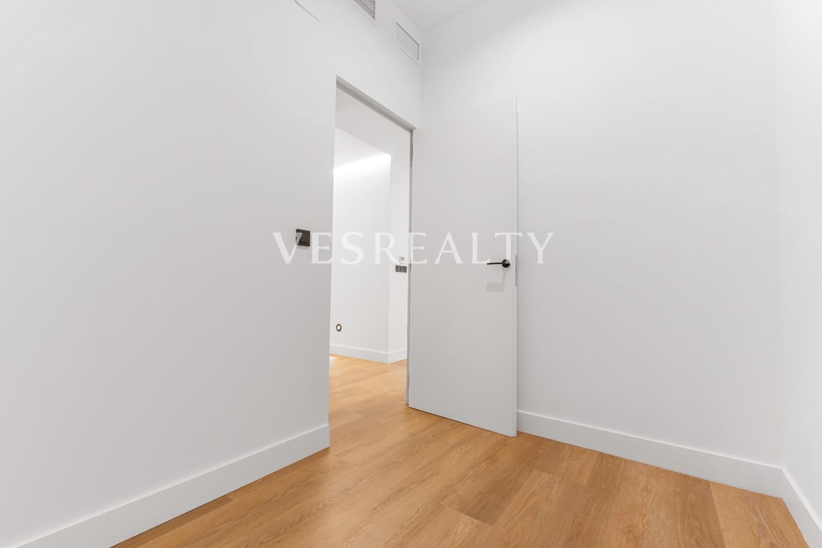 2 sovrum Lägenhet till salu i Alicante stad med garage - 420 000 € (Ref: 9282396)