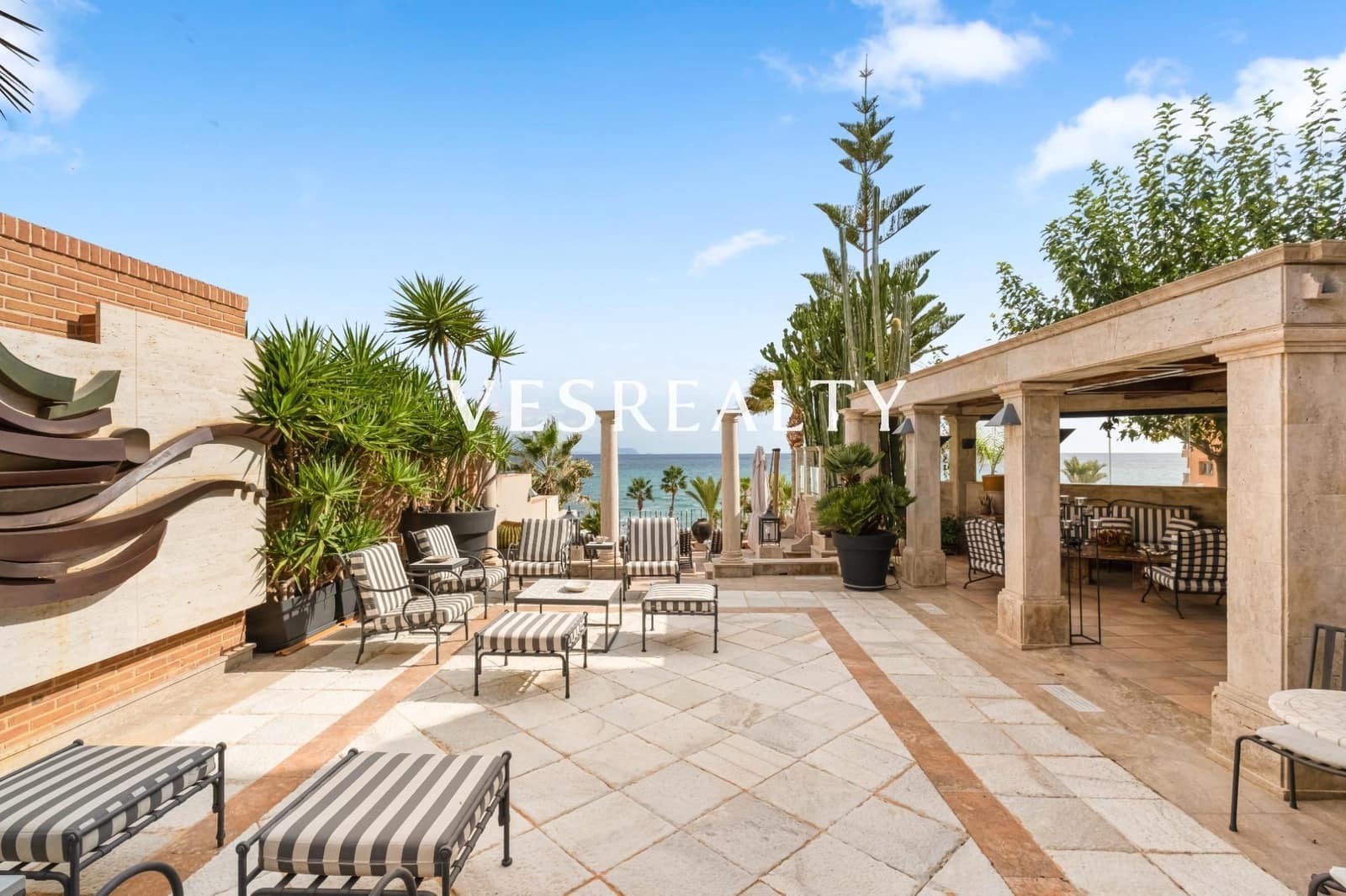 6 makuuhuone Paritalo myytävänä paikassa Playa de San Juan mukana uima-altaan - 2 650 000 € (Ref: 9308697)