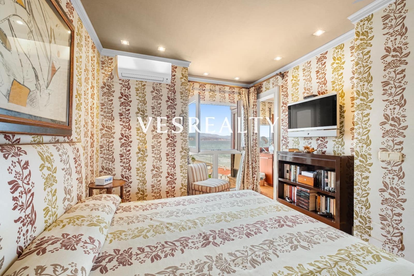 6 makuuhuone Paritalo myytävänä paikassa Playa de San Juan mukana uima-altaan - 2 650 000 € (Ref: 9308697)