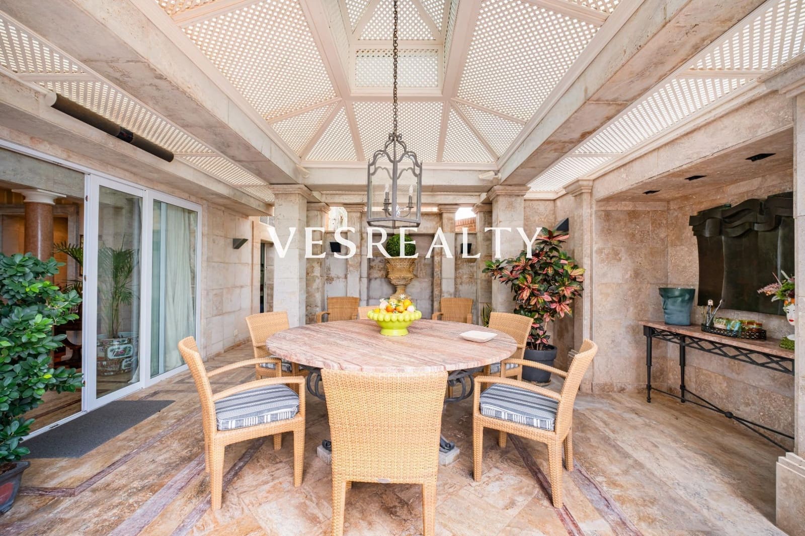 6 makuuhuone Paritalo myytävänä paikassa Playa de San Juan mukana uima-altaan - 2 650 000 € (Ref: 9308697)