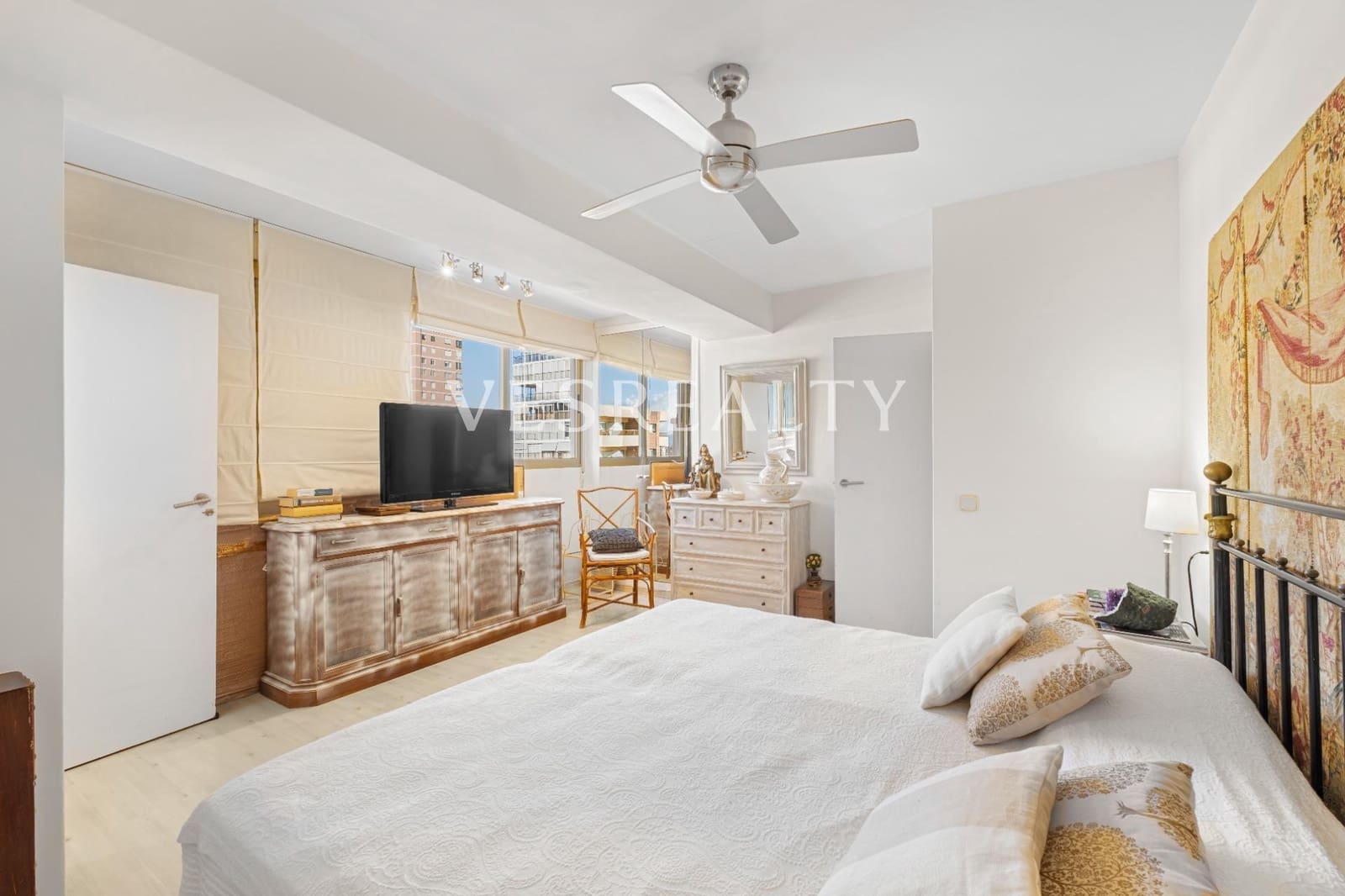 3 soveværelse Lejlighed til salg i Playa de San Juan med swimmingpool - € 710.000 (Ref: 9367412)