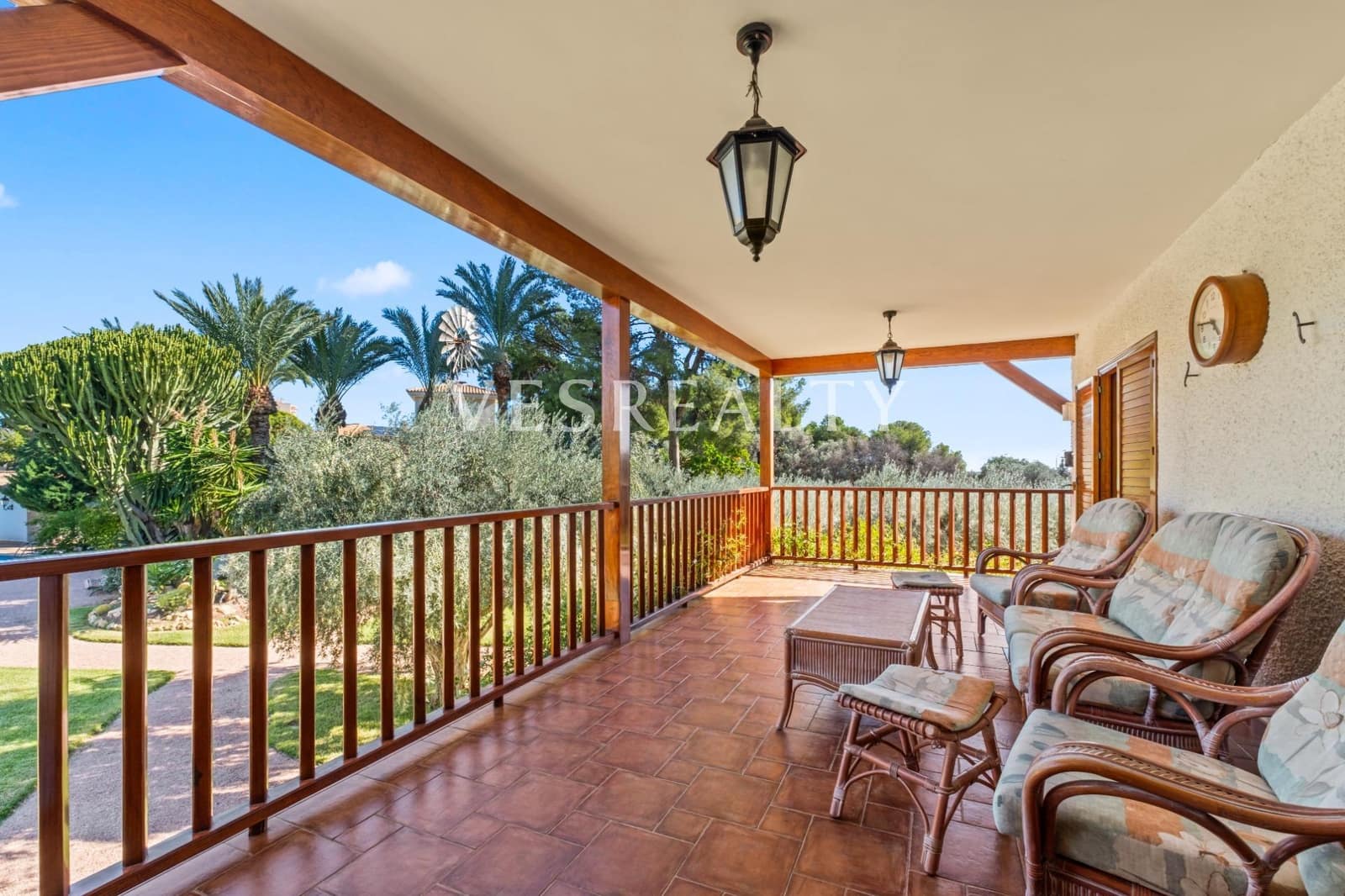 10 makuuhuone Huvila myytävänä paikassa Playa de Muchavista mukana uima-altaan 
autotalli - 1 900 000 € (Ref: 9375250)