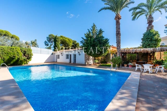 10 bedroom Villa for sale in Playa de Muchavista, El Campello with pool garage - € 1,900,000 (Ref: 9375250)